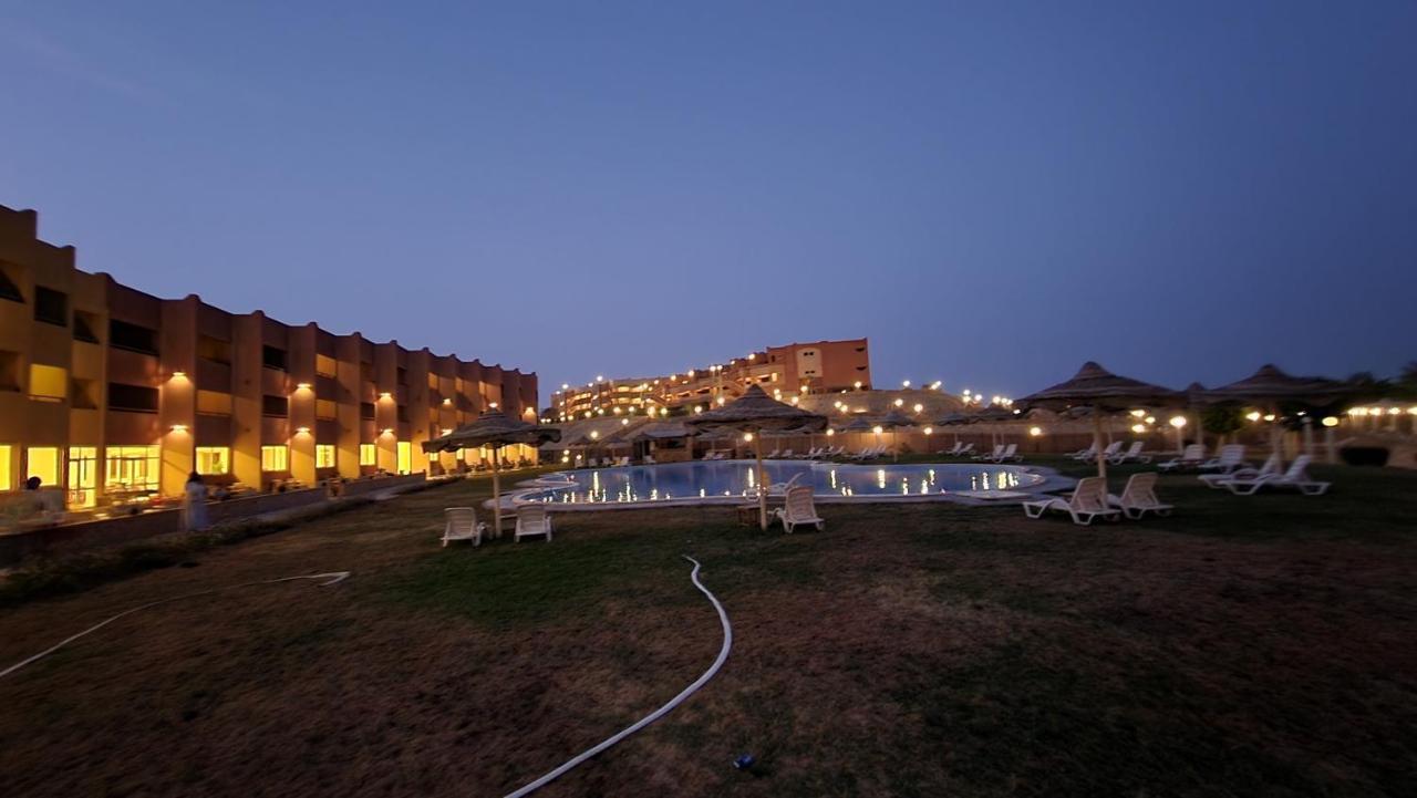 Fanar Hotel Ajn Suchna Zewnętrze zdjęcie