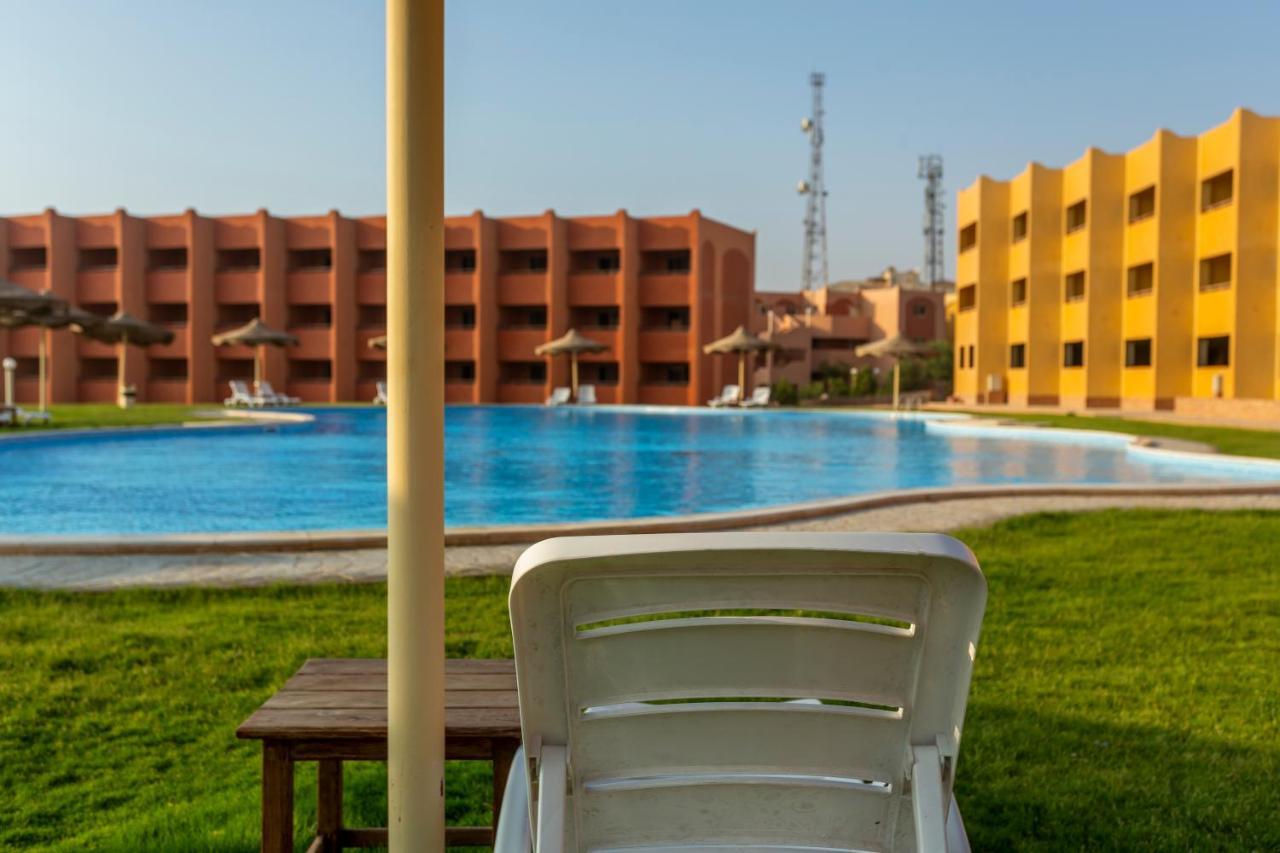Fanar Hotel Ajn Suchna Zewnętrze zdjęcie
