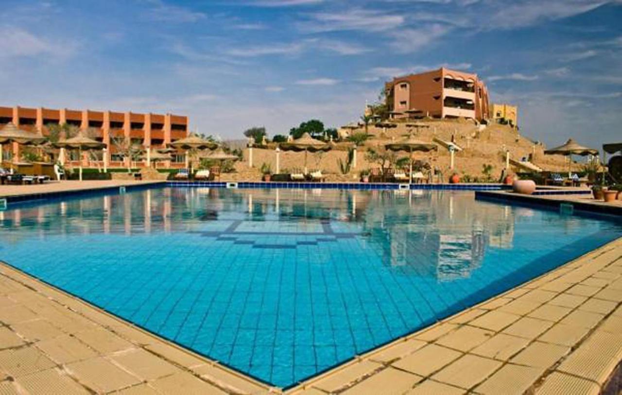 Fanar Hotel Ajn Suchna Zewnętrze zdjęcie